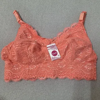 سوتین نخی و گیپور