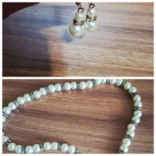 گوشواره و گردنبند