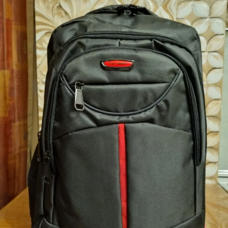 کوله پشتی جادار مشکی