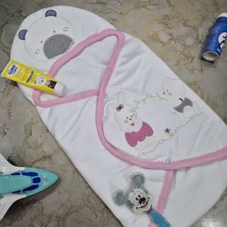 قنداق نوزادی