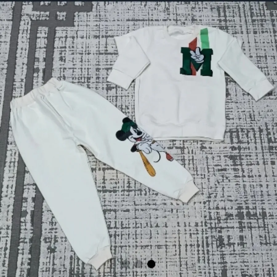 دورس و شلوار میکی موس