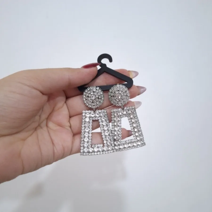 پوشونده نگینی