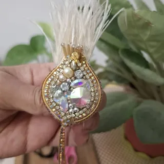 سنجاق سینه شیک