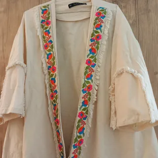 کت گلدوزی شده