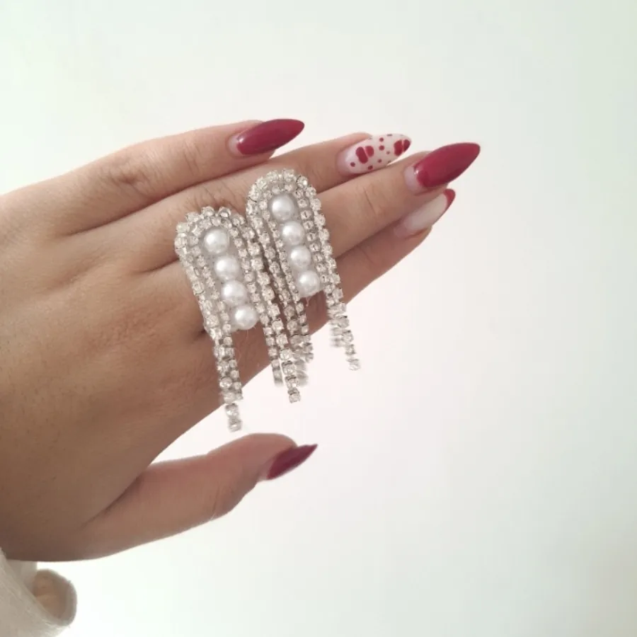 گوشواره نگینی