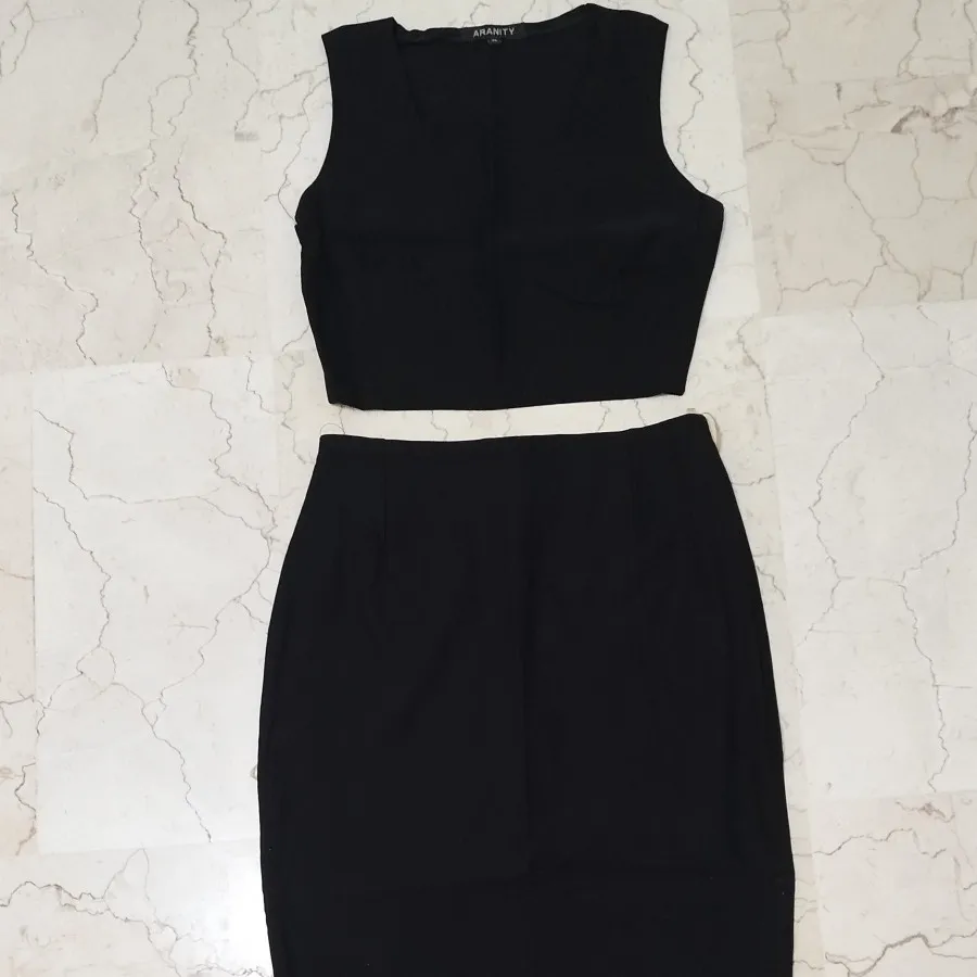 ست کراپ و دامن