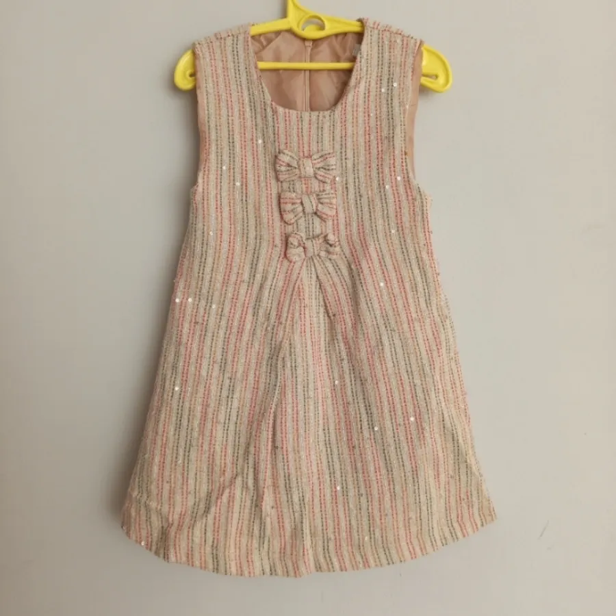 پیراهن بچگانه