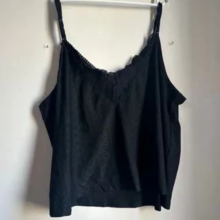 تاپ پارچه خامه دوزی