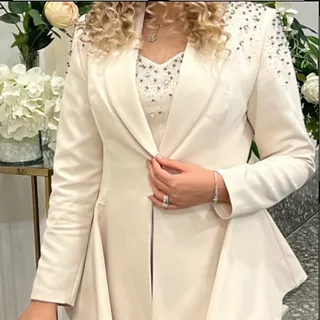 کت و شلوار همراه تاپ