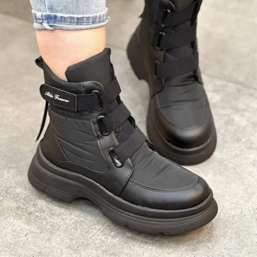 کفش نیم بوت