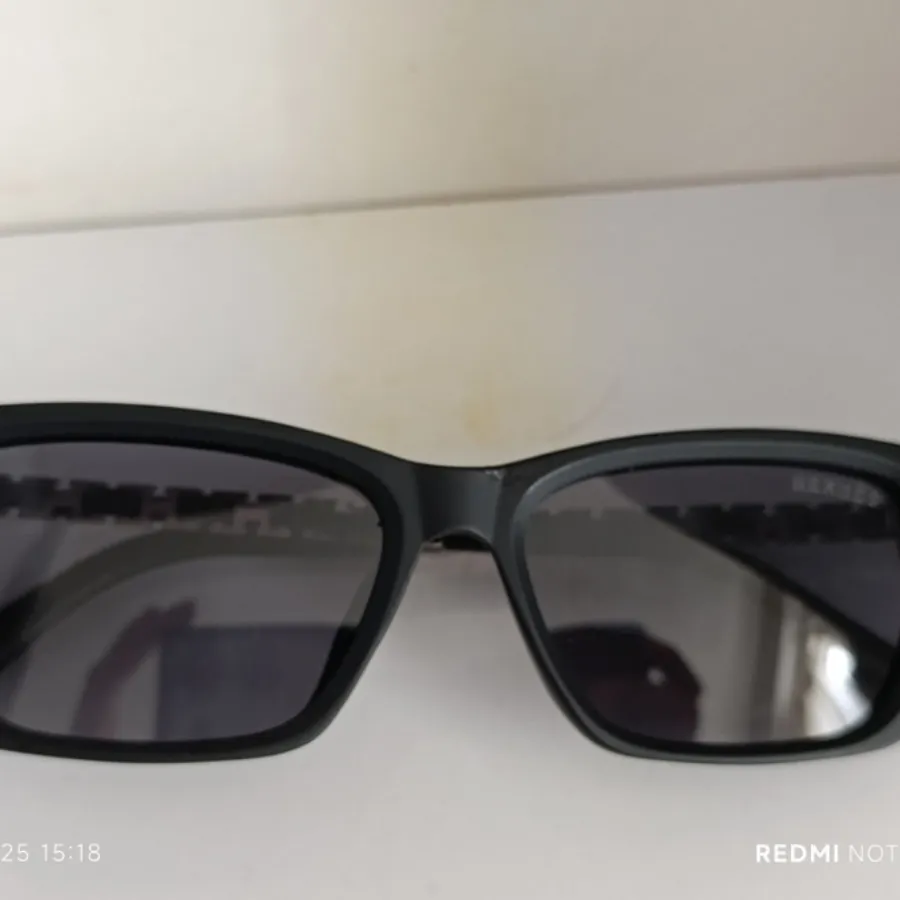 عینک آفتابی