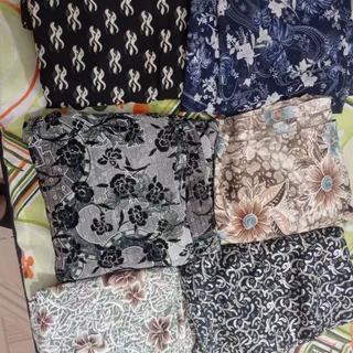 چند عدد چادر رنگی و مجلسی