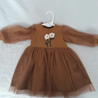 پیراهن دخترانه