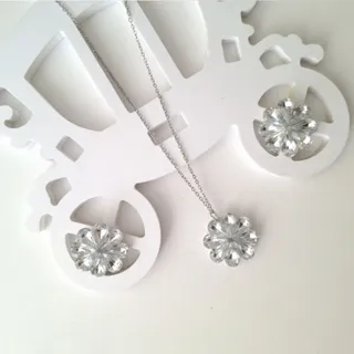 ست  پلاک و گوشواره