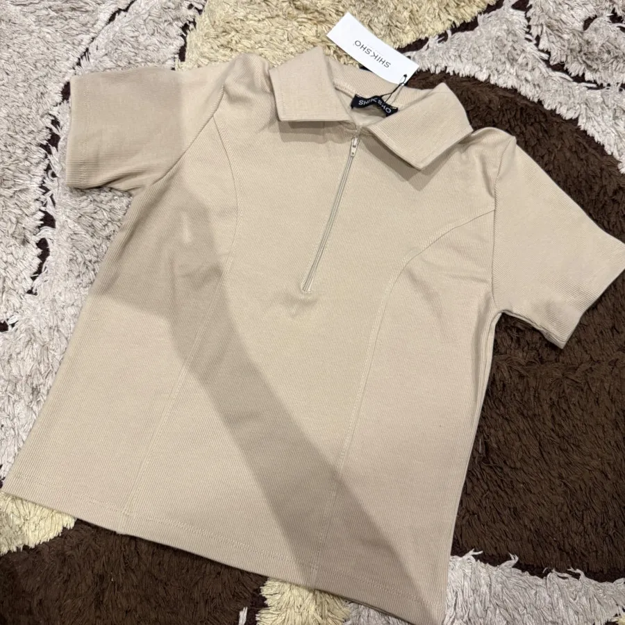 تیشرت زنانه یقه دار