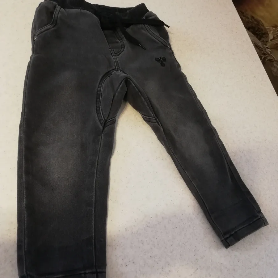 شلوار جین بچگانه زغالی