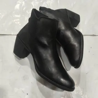 بوت زنانه اورجینال