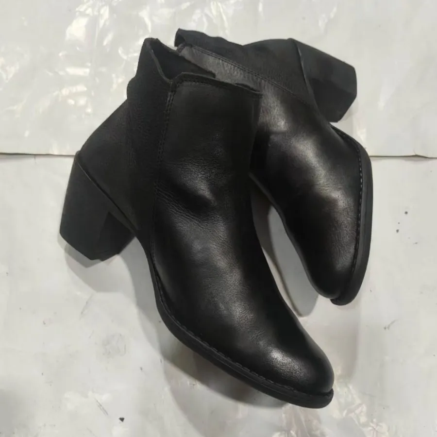 بوت زنانه اورجینال