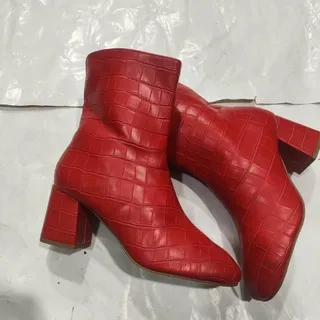 بوت زنانه اورجینال