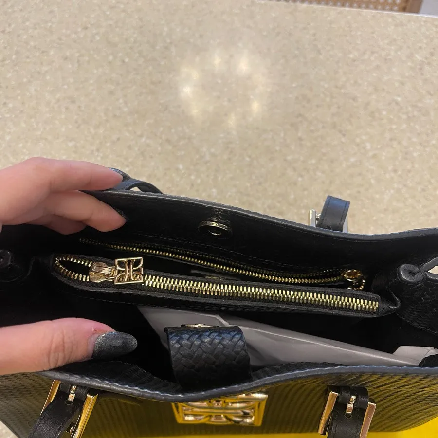 کیف دستی درسا چرم