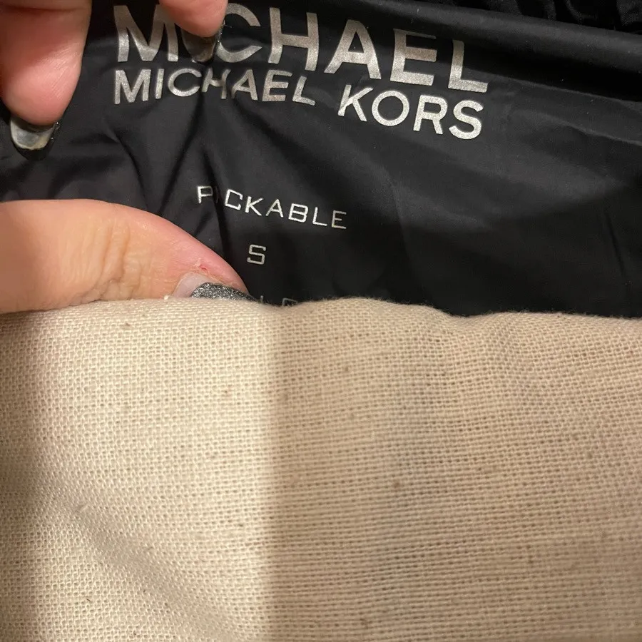 کاپشن اورجینال مایکل کورس