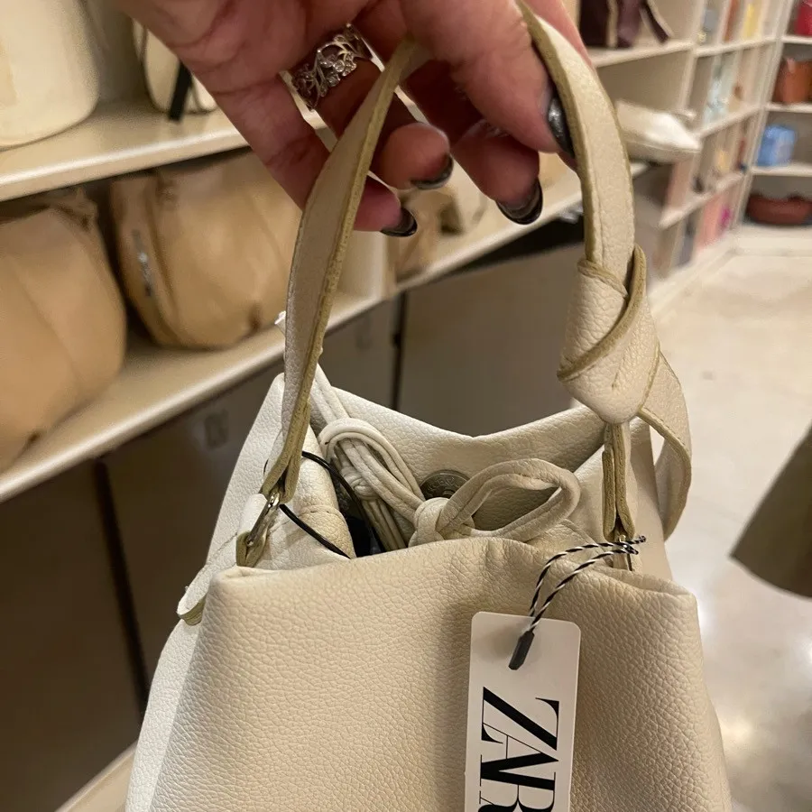 کیف دستی تگدار ترک هست