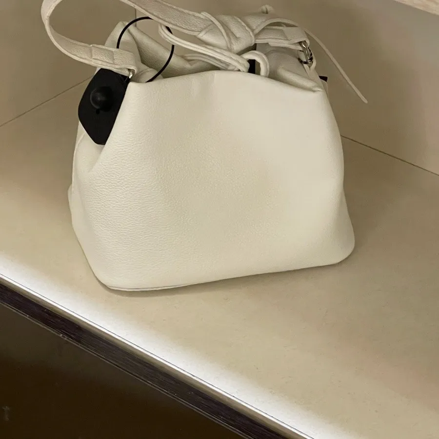 کیف دستی تگدار ترک هست