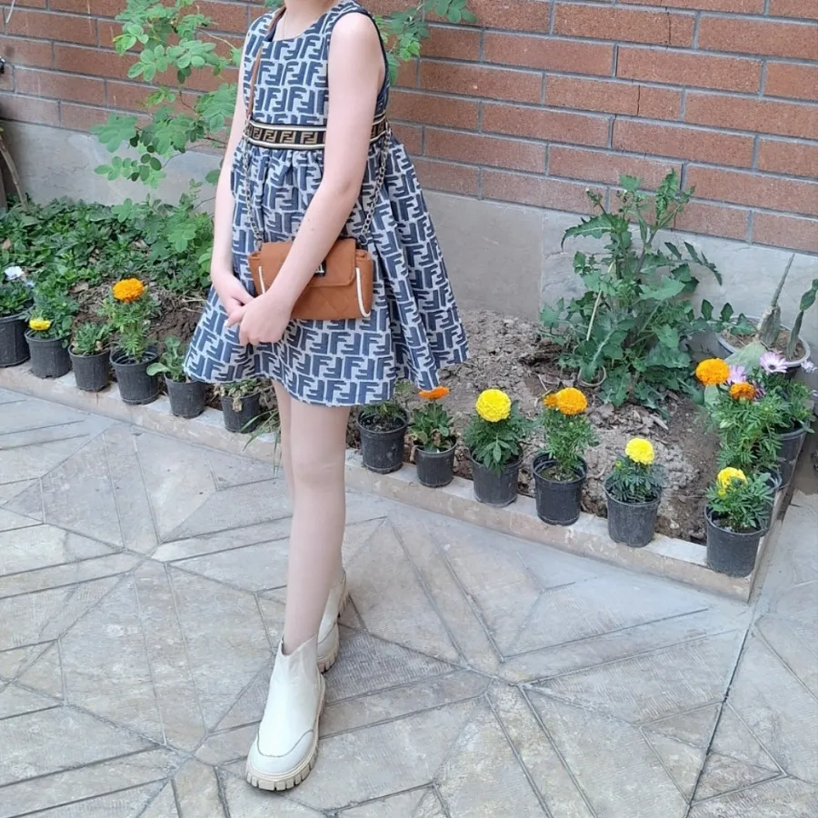 پیراهن دخترونه