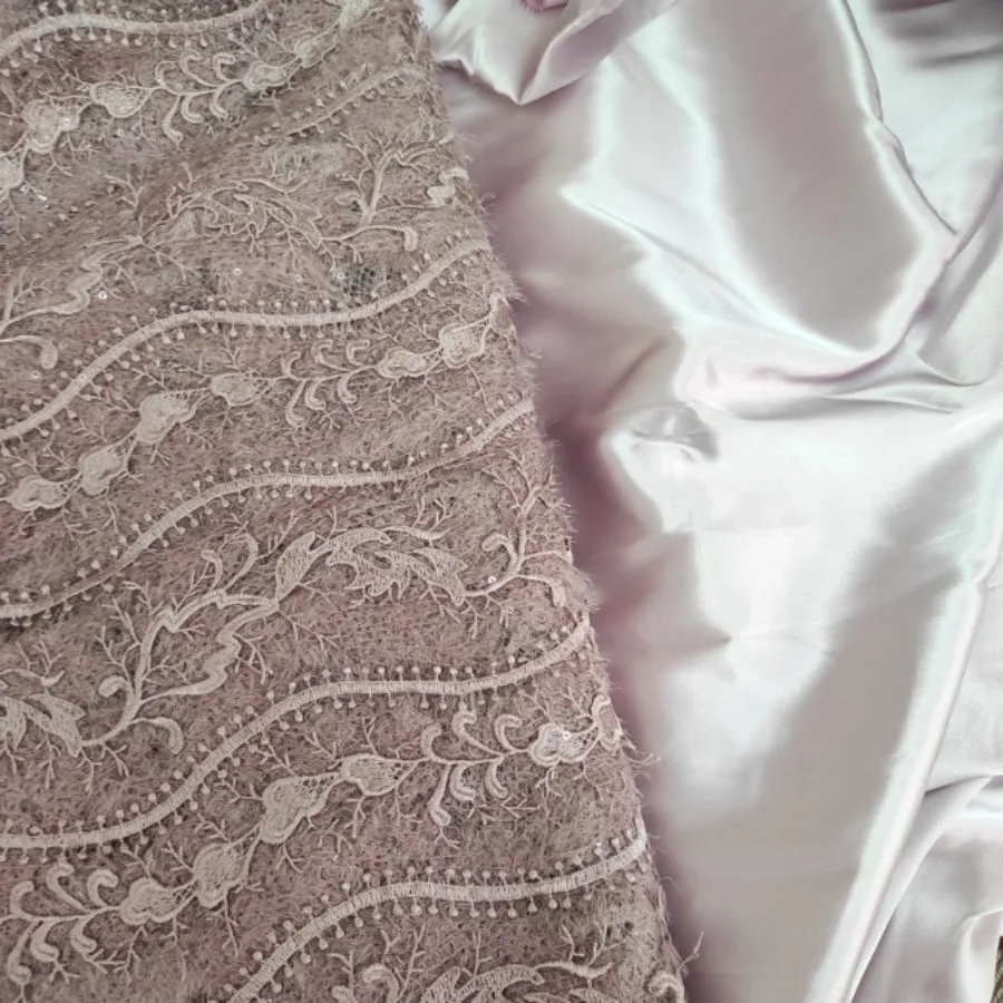 پارچه گیپور با آستری ساتن