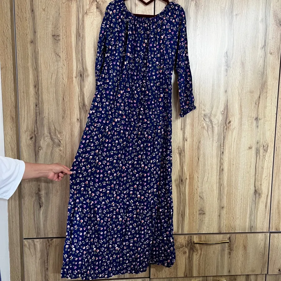 پیراهن تمام بلند ناز