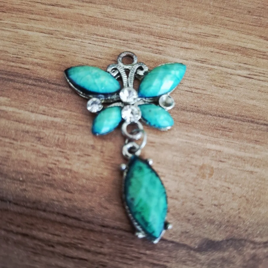 آویز گردنبند