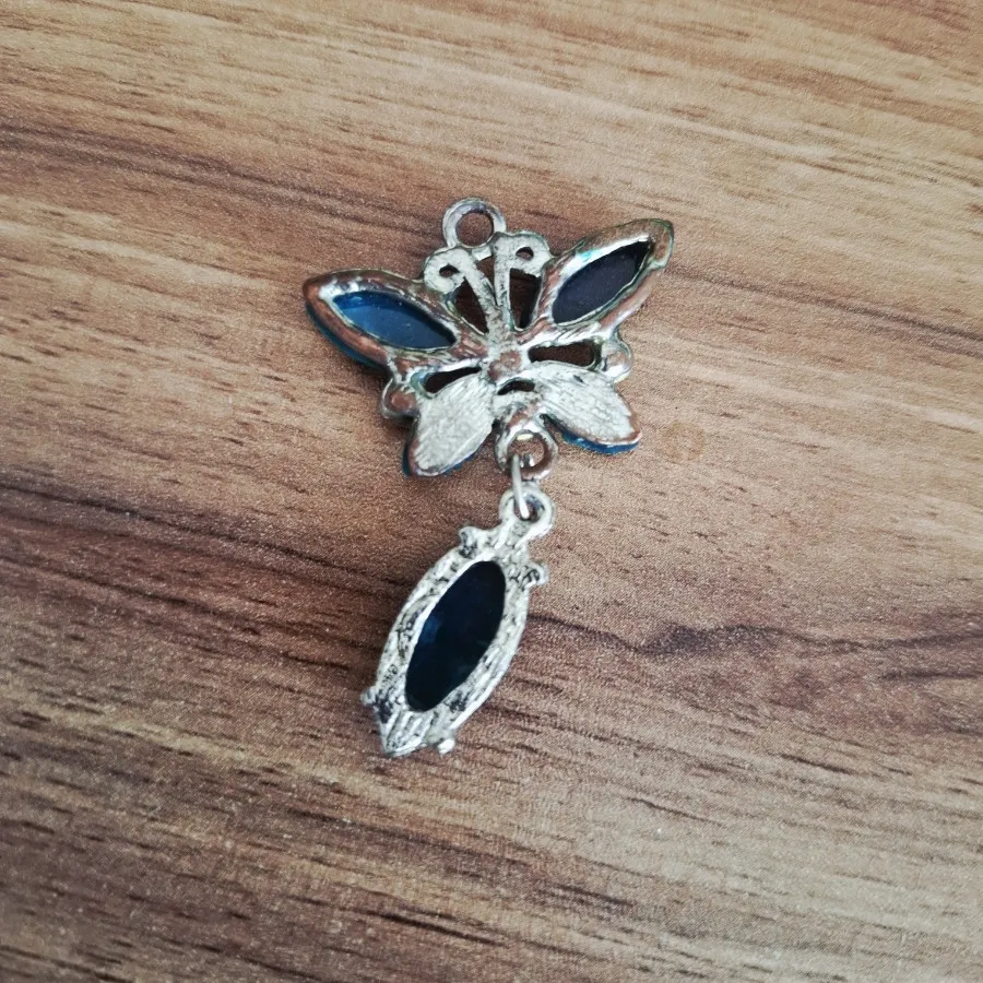 آویز گردنبند