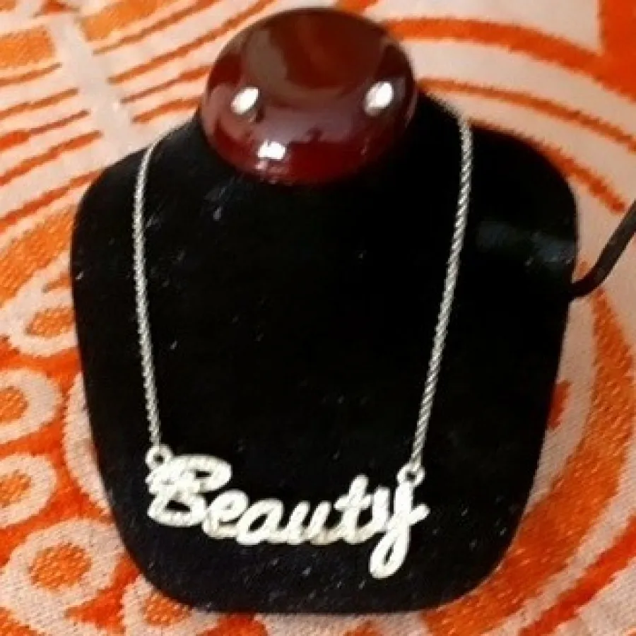 استند گردنبند و گوشواره