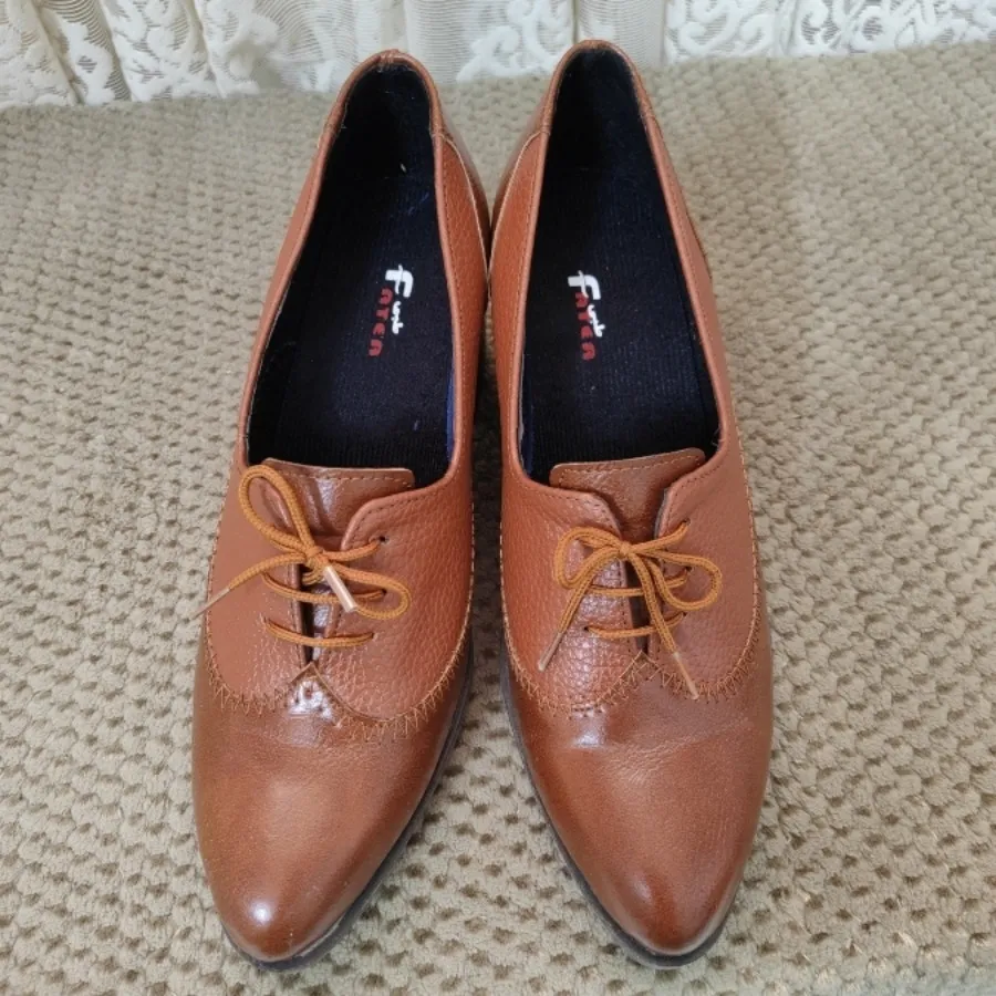 کفش پاشنه دار رسمی