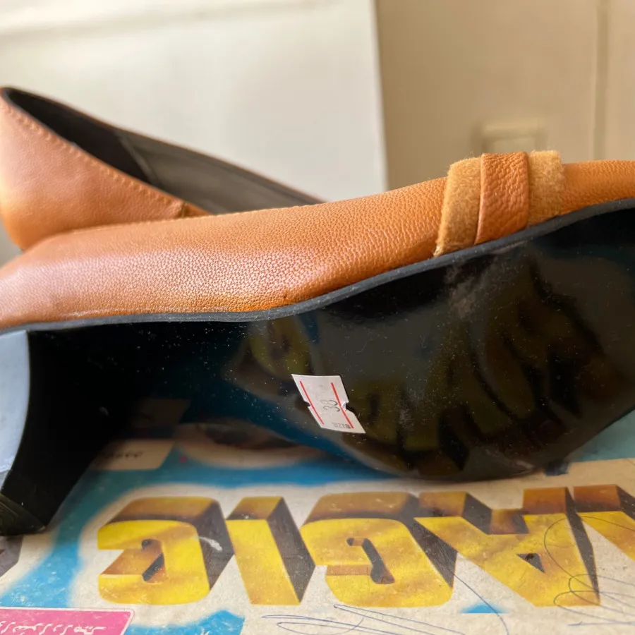 کفش مجلسی چرم