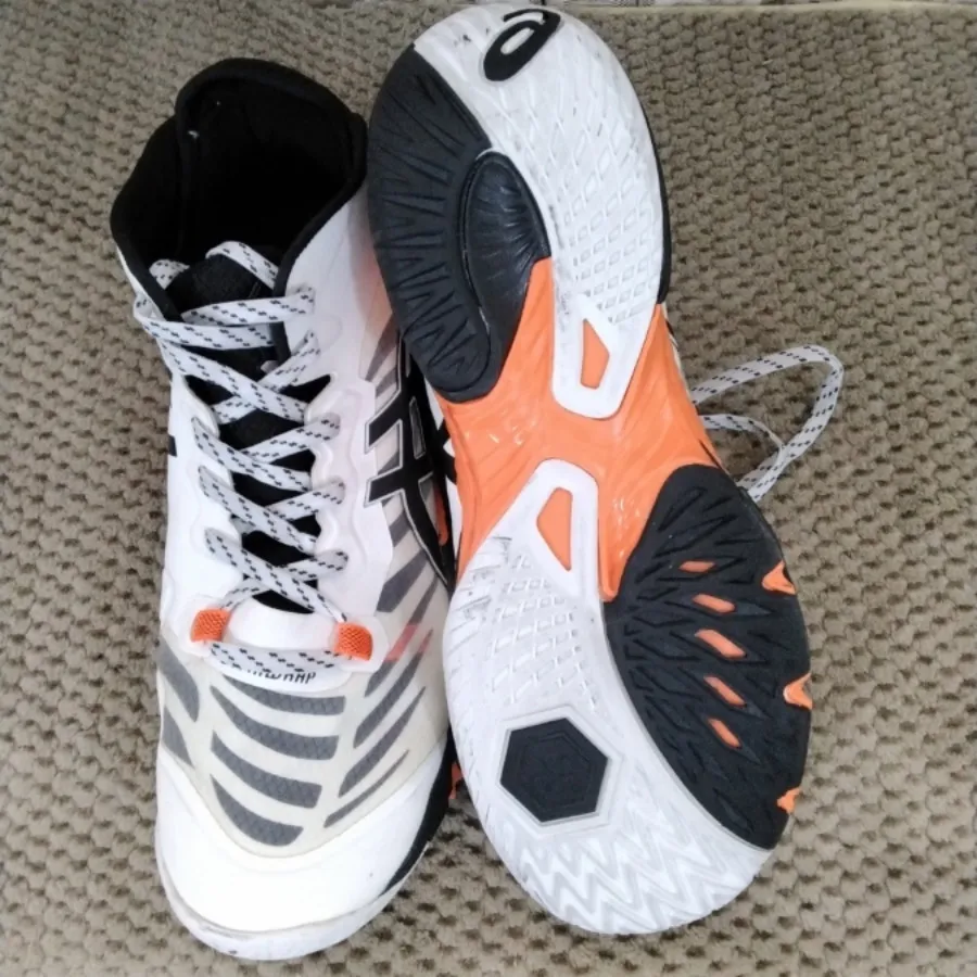 کتونی  اسیکس متالایز