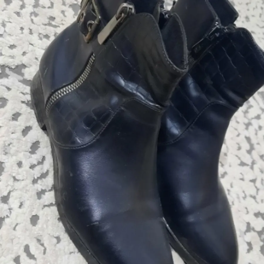 نیم بوت سایز 38