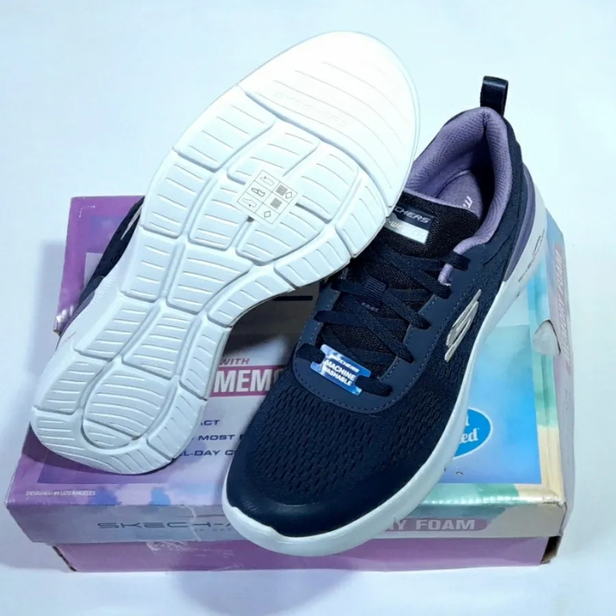 کفش پیاده روی اسکچرز