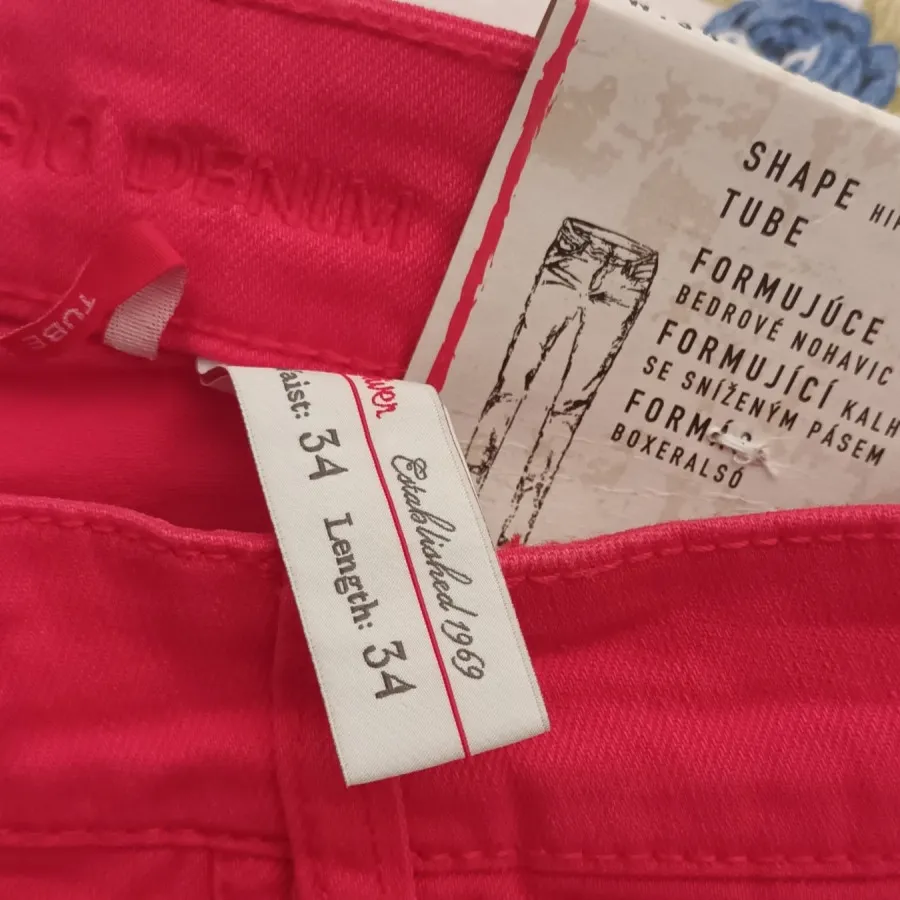 شلوار جین دخترانه قرمز