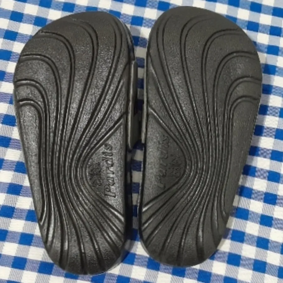 دمپایی بچگونه