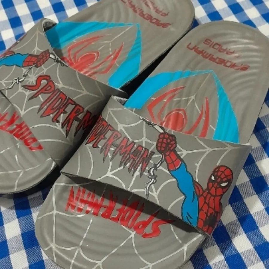 دمپایی بچگونه