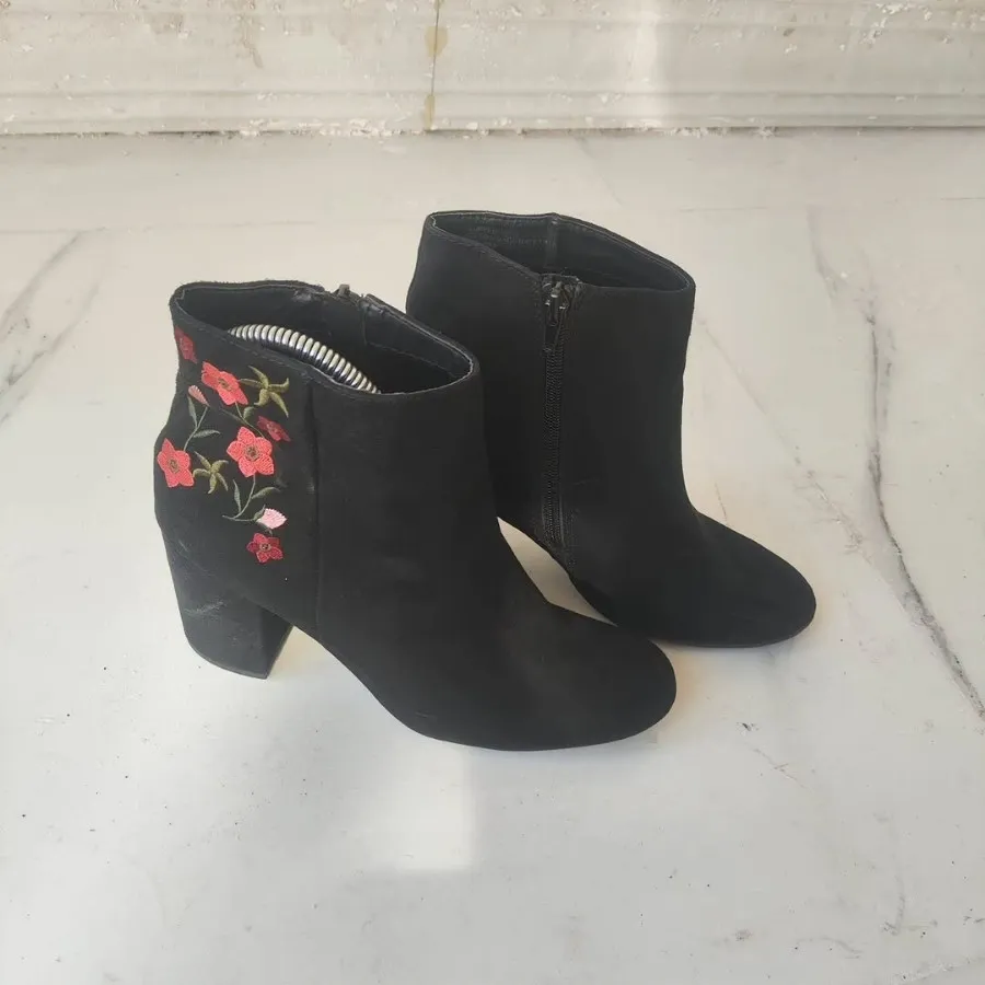 بوت زنانه اورجینال