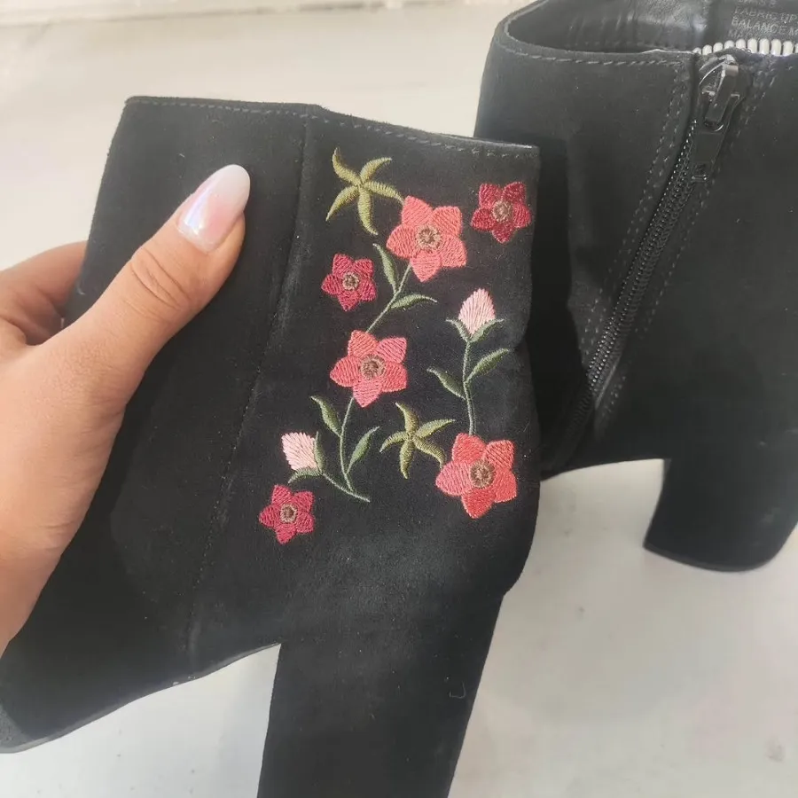 بوت زنانه اورجینال