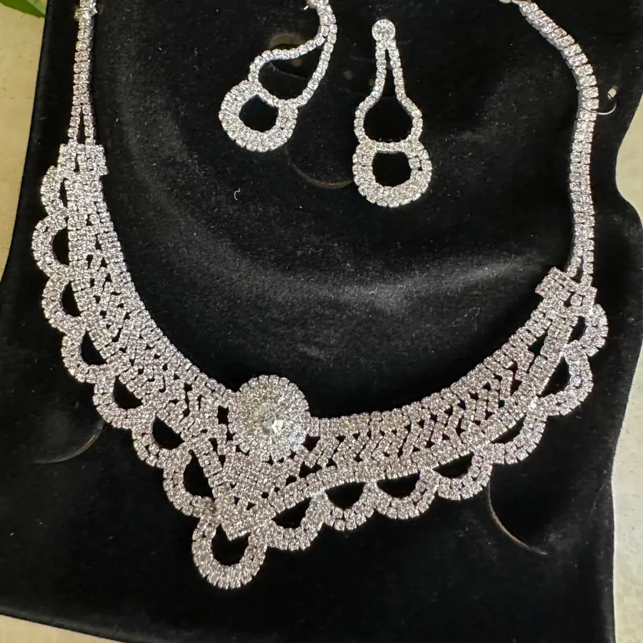 سرویس جواهرات 2