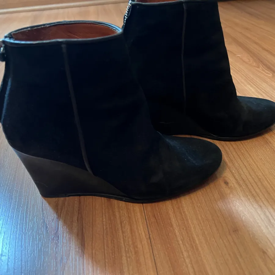 نیم بوت انگلیسی ویسلز