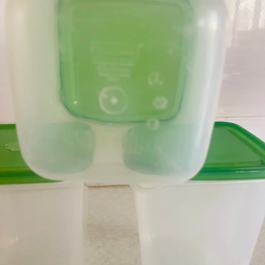 ظروف نگهدارنده