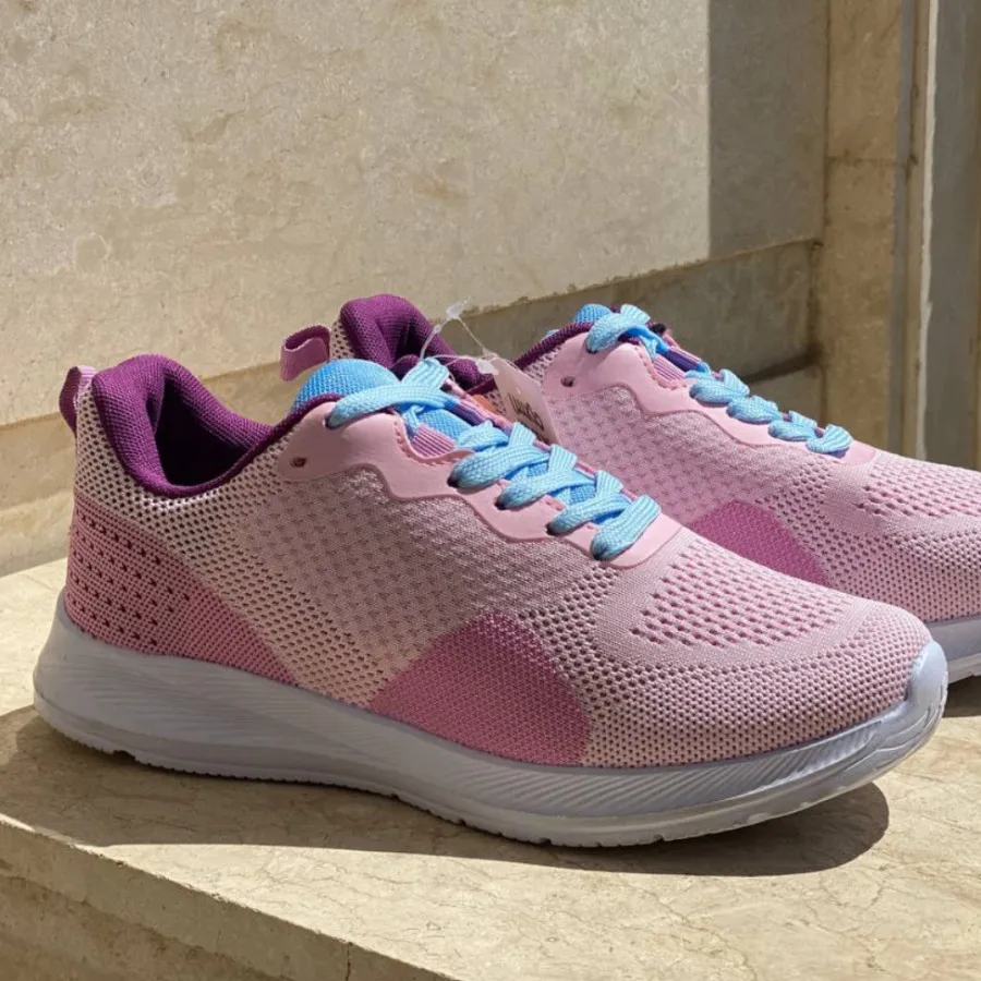 کتونی برند مکس