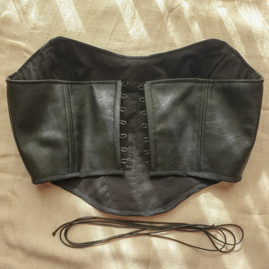 کرست و تاپلکس چرم