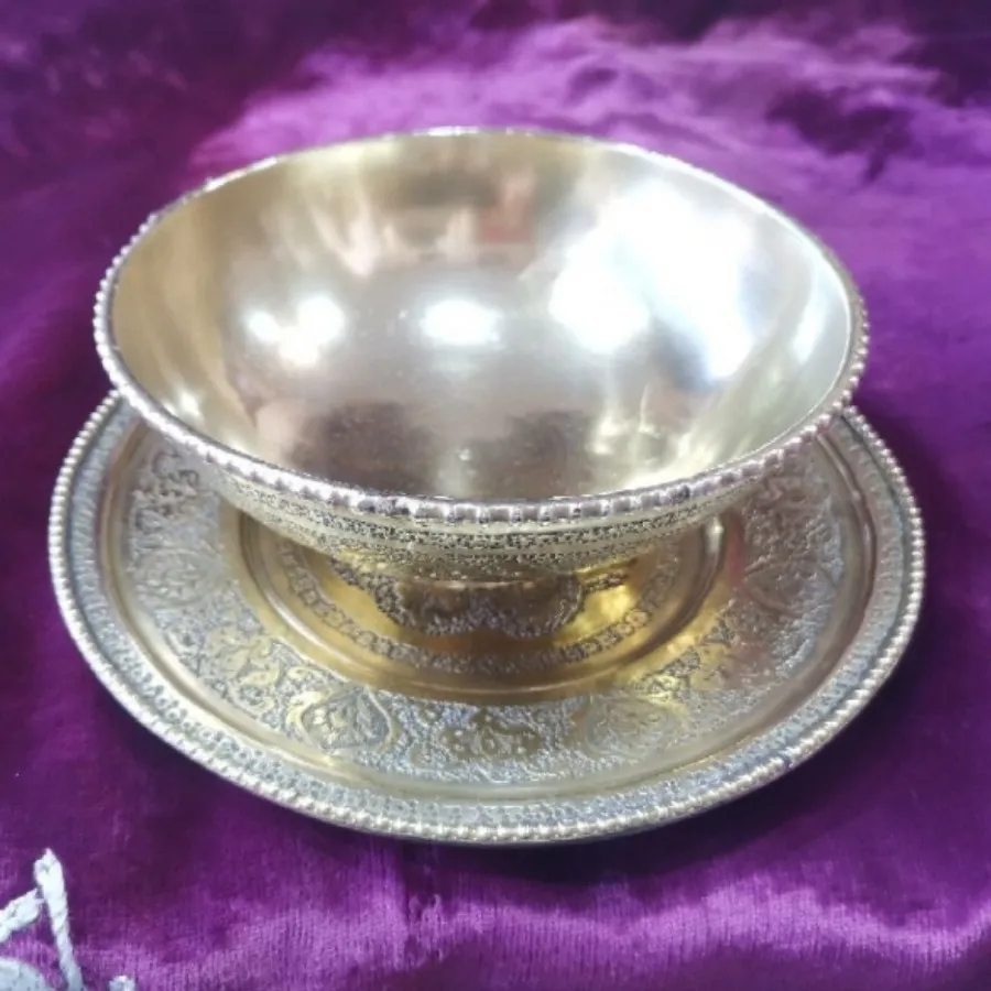 کاسه بشقاب برنجی