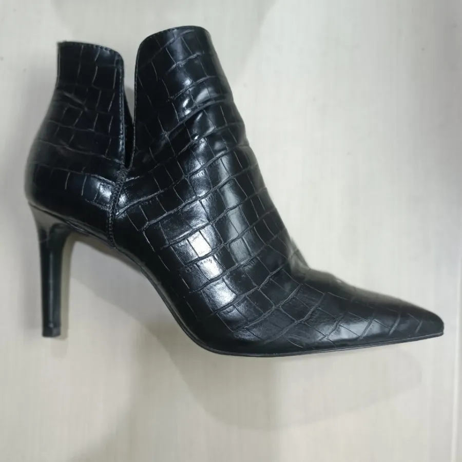 کفش پاشنه استرادیواریوس